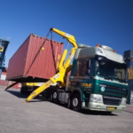 Sideloader Bolk Container transport lost 40 ft container